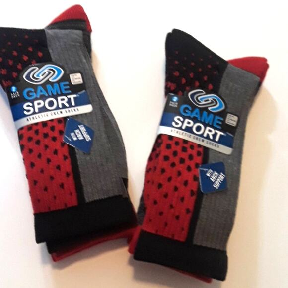 NWT Athletic Crew Socks Game Sport Black & Red Socks 4 pair sz 3-9 - Picture 3 of 8